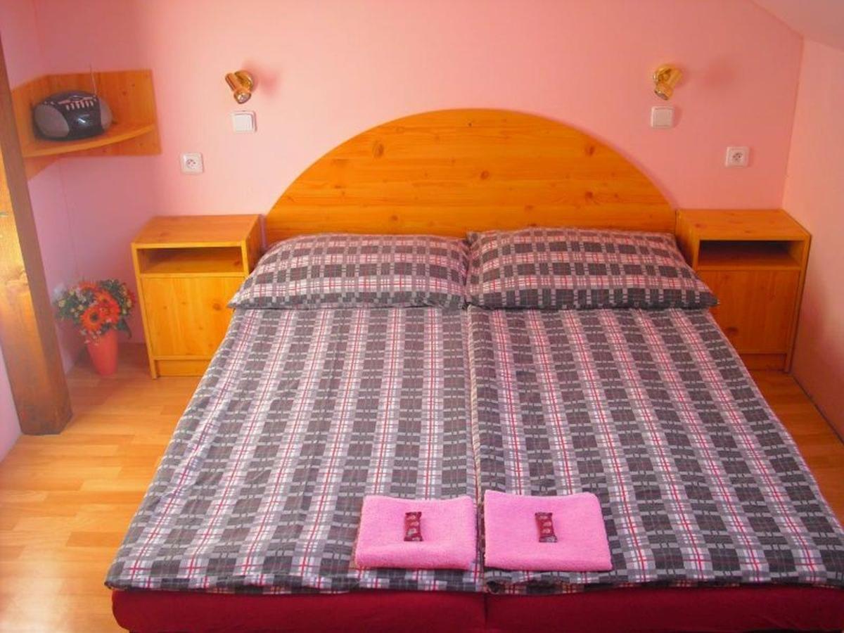 Penzion u Balcarky Ostrov u Macochy Esterno foto
